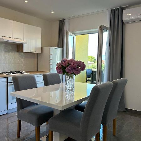 Sweet Lapat By El-Pi Tours Apartment Porat  Exterior foto