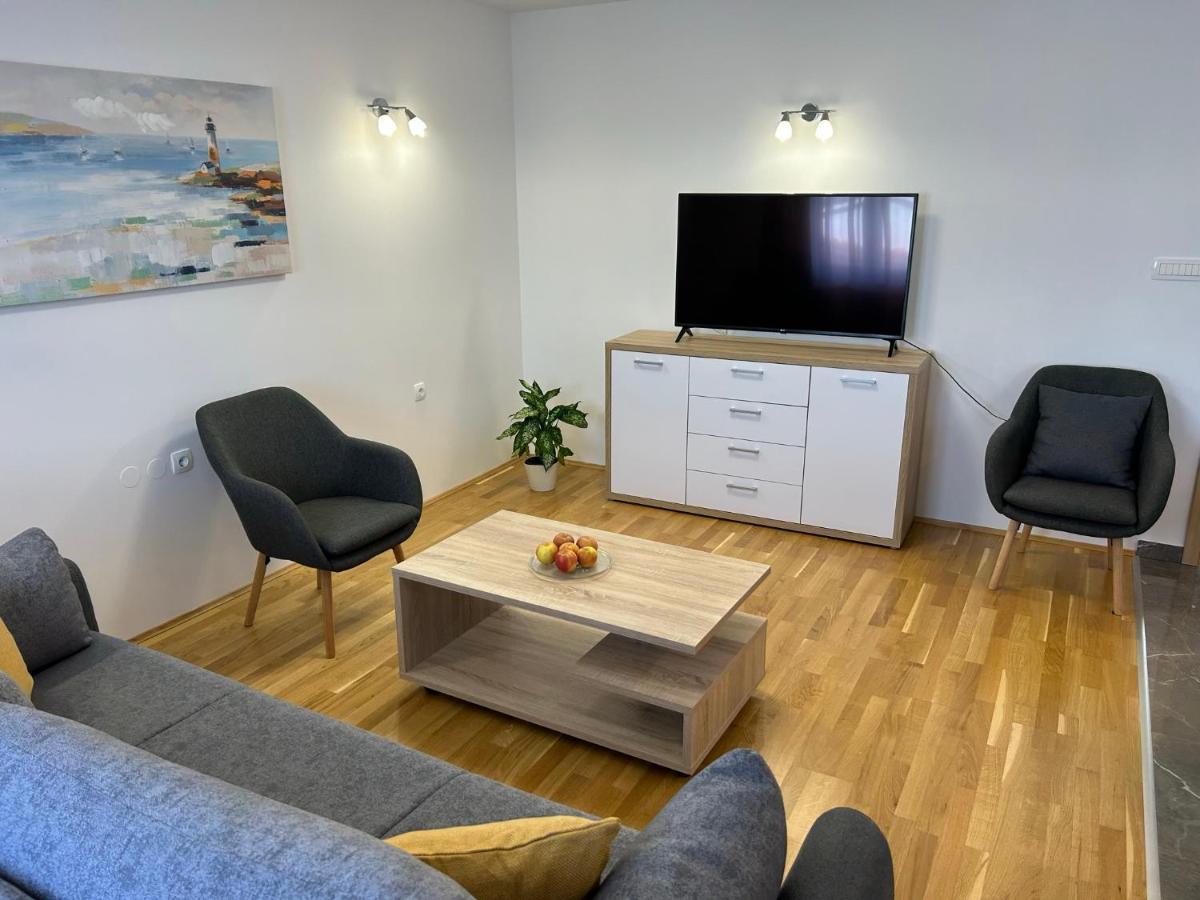 Sweet Lapat By El-Pi Tours Apartment Porat  Exterior foto